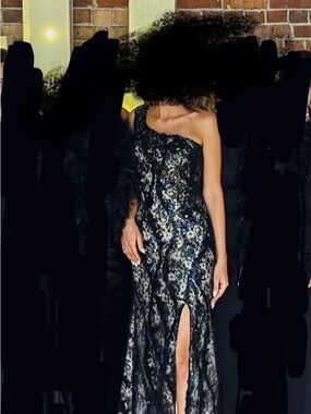 Elegant One-Shoulder Black sequin Lamour satin Lace Evening Dress